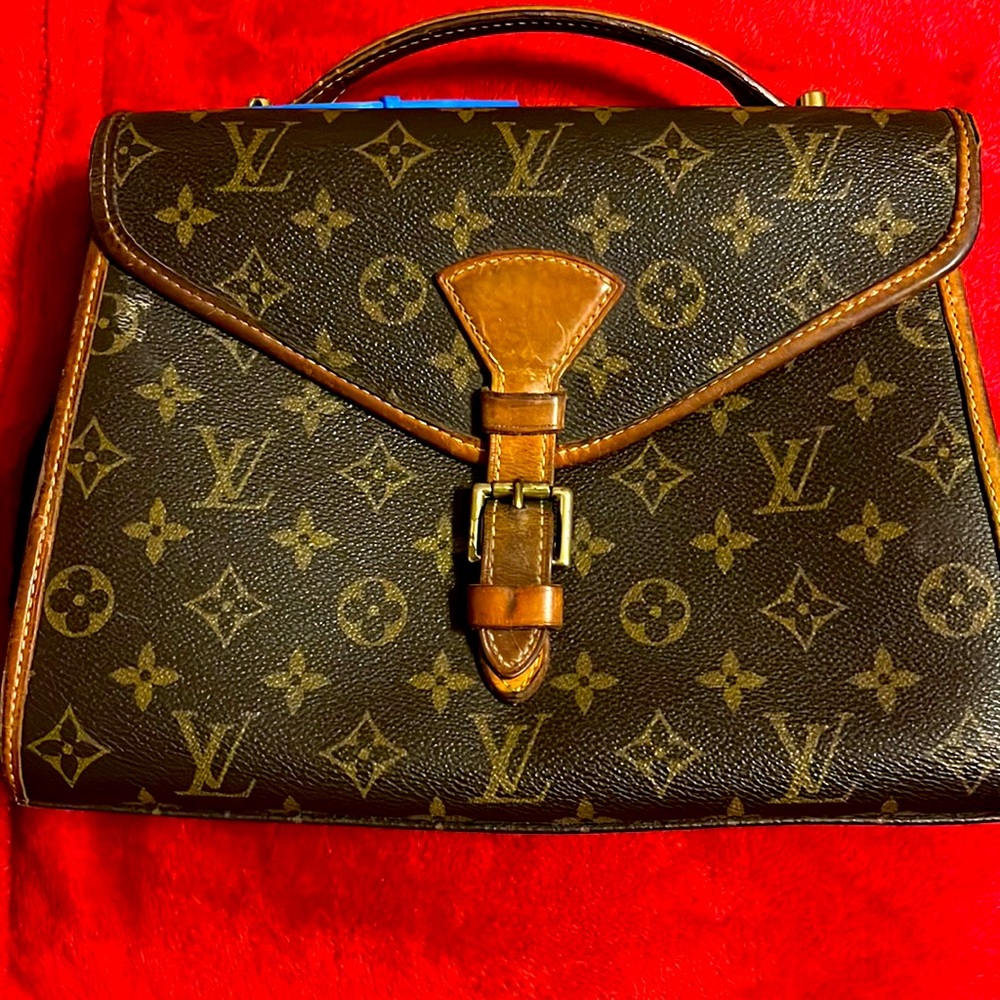 Louis Vuitton Women’s Purse